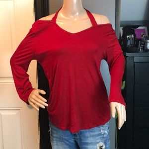 Maurice’s top. Size small. Dark red.